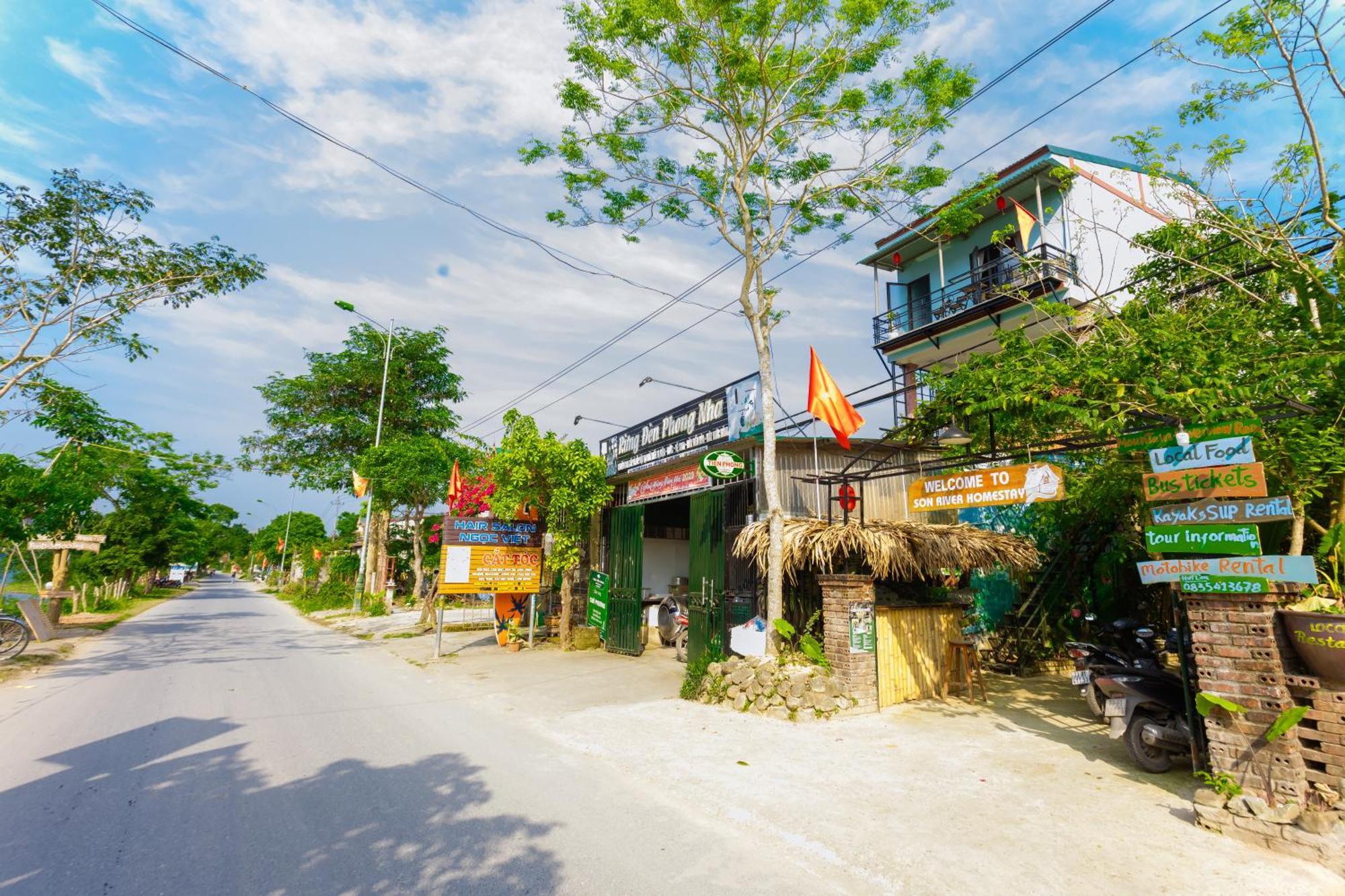 Son River Homestay Phong Nha Kültér fotó